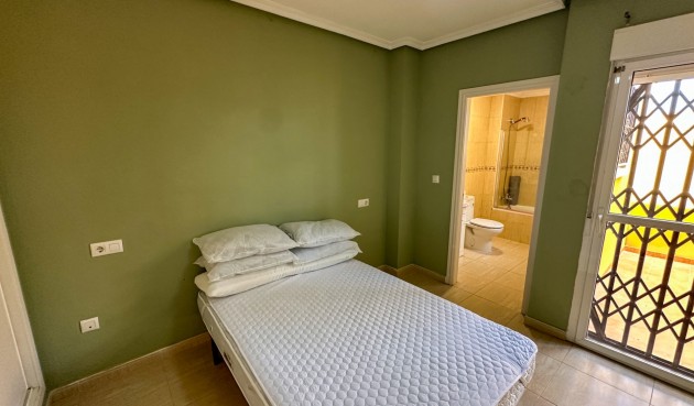Brukt - Bungalow -
Daya Nueva - Costa Blanca