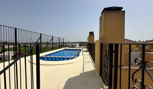 Brukt - Bungalow -
Daya Nueva - Costa Blanca