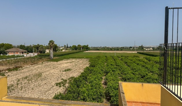 Brukt - Bungalow -
Daya Nueva - Costa Blanca