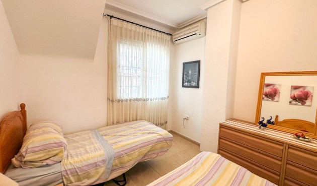 Återförsäljning - Bungalow -
Orihuela Costa - Costa Blanca