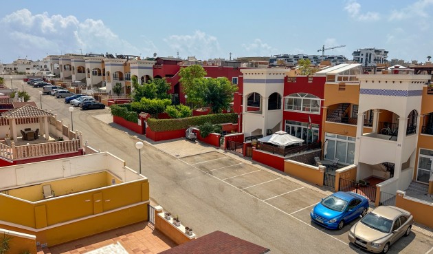 Återförsäljning - Bungalow -
Orihuela Costa - Costa Blanca