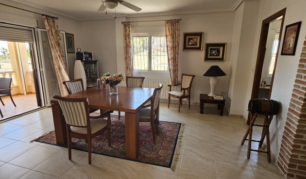 Återförsäljning - Villa -
Pinar de Campoverde - Inland