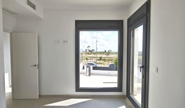 Återförsäljning - Villa -
Los Alcazares - Dolores De Pacheco-santa Rosalía