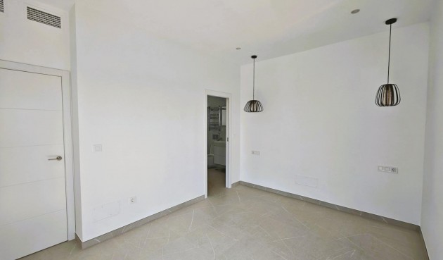 Återförsäljning - Villa -
Los Alcazares - Dolores De Pacheco-santa Rosalía