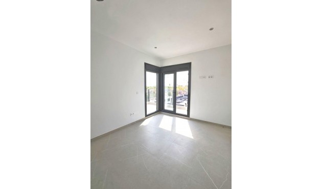 Återförsäljning - Villa -
Los Alcazares - Dolores De Pacheco-santa Rosalía