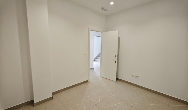 Återförsäljning - Villa -
Los Alcazares - Dolores De Pacheco-santa Rosalía