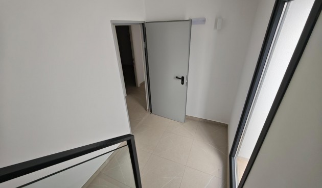 Återförsäljning - Villa -
Los Alcazares - Dolores De Pacheco-santa Rosalía