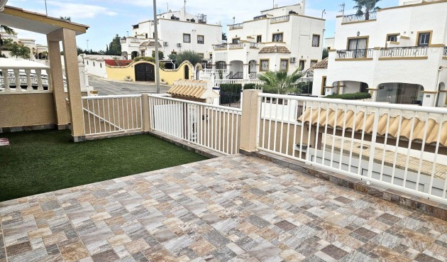 Återförsäljning - Town House -
Orihuela Costa - Los Altos