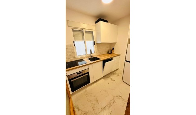 Brukt - Apartment -
Torrevieja - Acequion