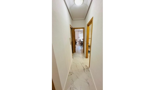 Brukt - Apartment -
Torrevieja - Acequion
