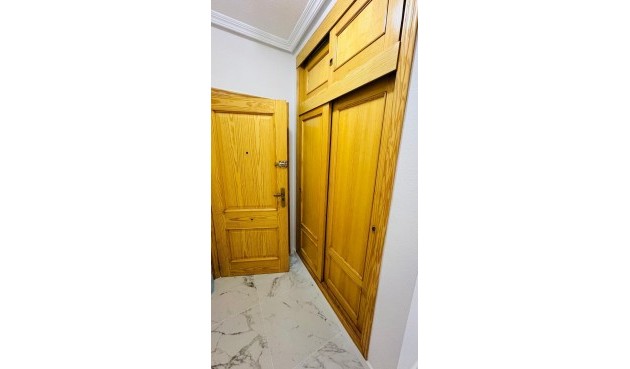 Brukt - Apartment -
Torrevieja - Acequion