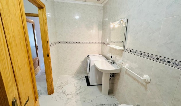 Brukt - Apartment -
Torrevieja - Acequion