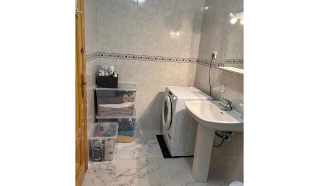 Brukt - Apartment -
Torrevieja - Acequion