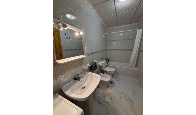 Brukt - Apartment -
Torrevieja - Acequion