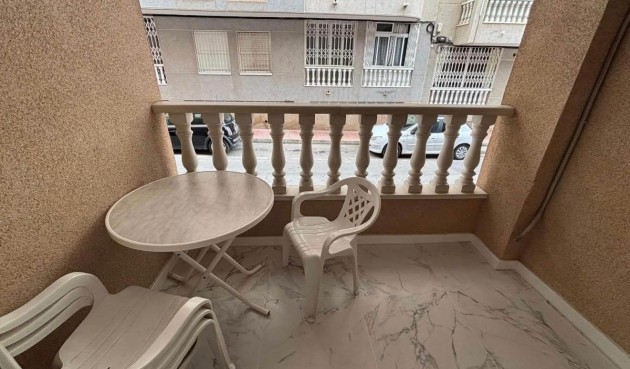 Brukt - Apartment -
Torrevieja - Acequion