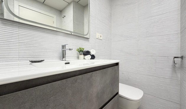 Brukt - Apartment -
Torrevieja - Playa del Cura