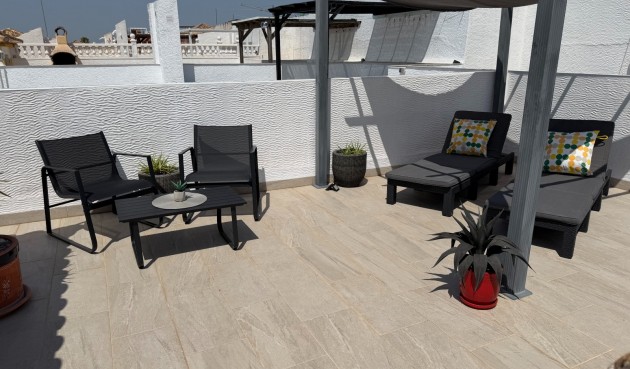 Återförsäljning - Apartment -
Orihuela - Inland