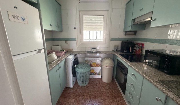 Återförsäljning - Apartment -
Orihuela - Inland