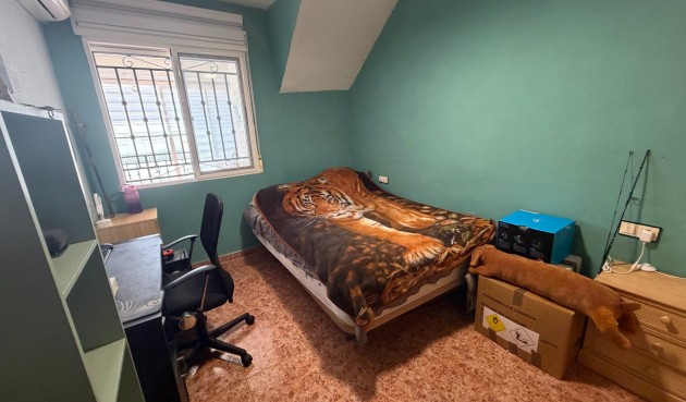 Återförsäljning - Apartment -
Orihuela - Inland