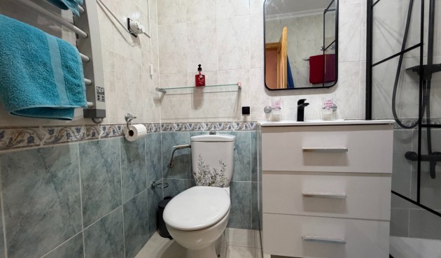Återförsäljning - Apartment -
Orihuela - Inland