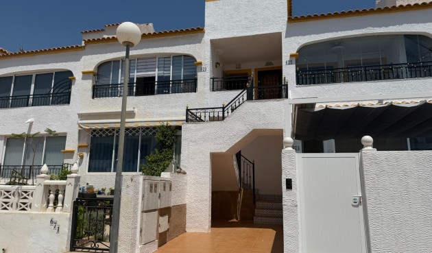 Återförsäljning - Apartment -
Orihuela - Inland