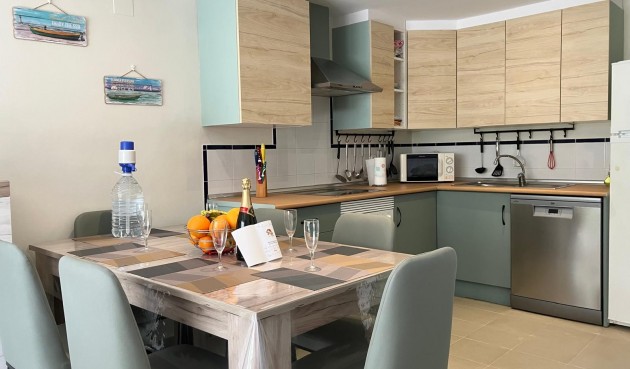 Återförsäljning - Apartment -
Orihuela - Inland