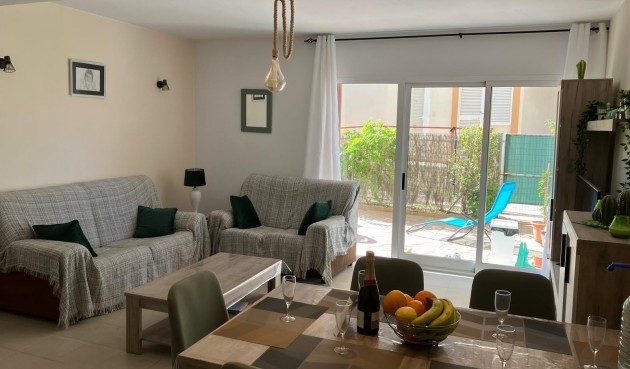 Återförsäljning - Apartment -
Orihuela - Inland