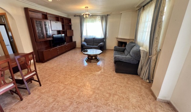 Återförsäljning - Villa -
Torrevieja - aguas nuevas