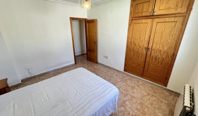Återförsäljning - Villa -
Torrevieja - aguas nuevas