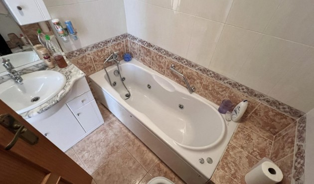 Återförsäljning - Villa -
Torrevieja - aguas nuevas