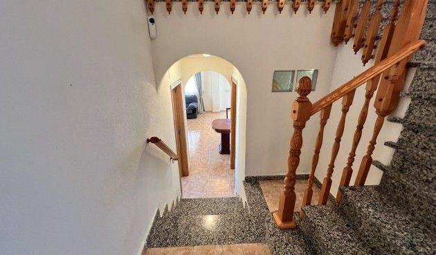 Återförsäljning - Villa -
Torrevieja - aguas nuevas