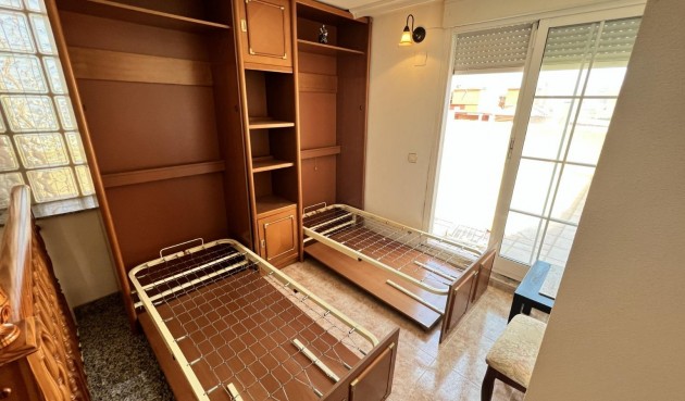 Återförsäljning - Villa -
Torrevieja - aguas nuevas