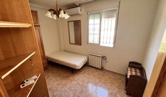 Återförsäljning - Villa -
Torrevieja - aguas nuevas