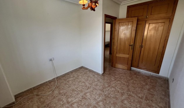Återförsäljning - Villa -
Torrevieja - aguas nuevas