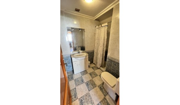 Återförsäljning - Villa -
Torrevieja - aguas nuevas