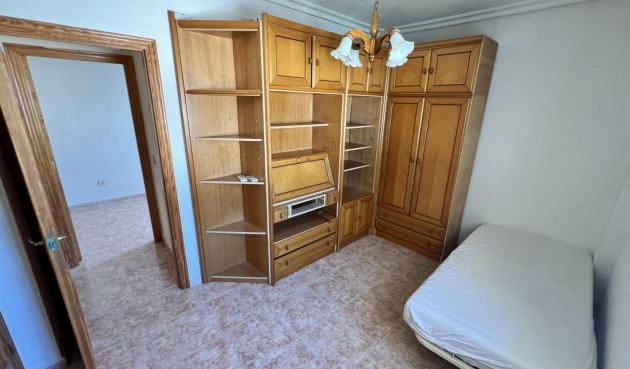 Återförsäljning - Villa -
Torrevieja - aguas nuevas