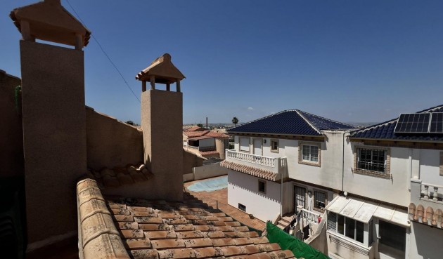Återförsäljning - Villa -
Torrevieja - aguas nuevas