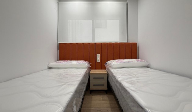 Återförsäljning - Apartment -
Torrevieja - Estacion De Autobuses