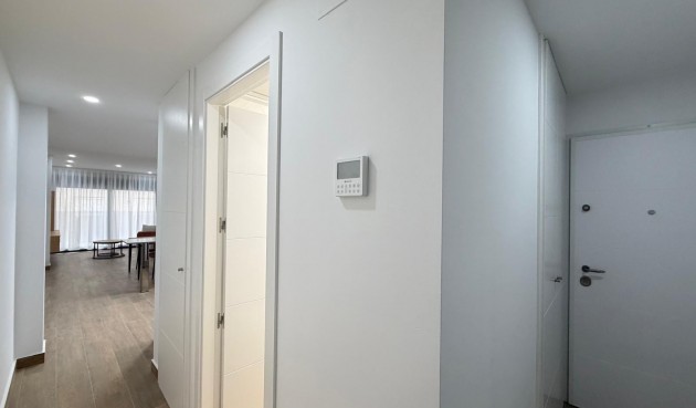 Återförsäljning - Apartment -
Torrevieja - Estacion De Autobuses