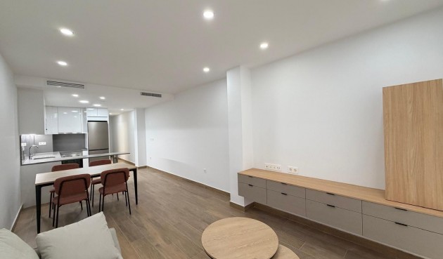 Återförsäljning - Apartment -
Torrevieja - Estacion De Autobuses