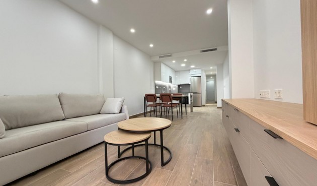Återförsäljning - Apartment -
Torrevieja - Estacion De Autobuses