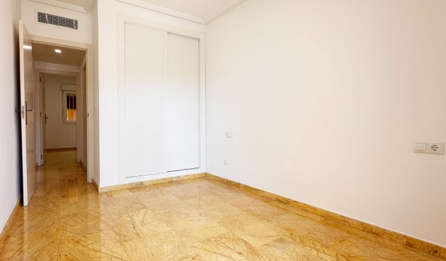 Återförsäljning - Apartment -
Orihuela Costa - Costa Blanca
