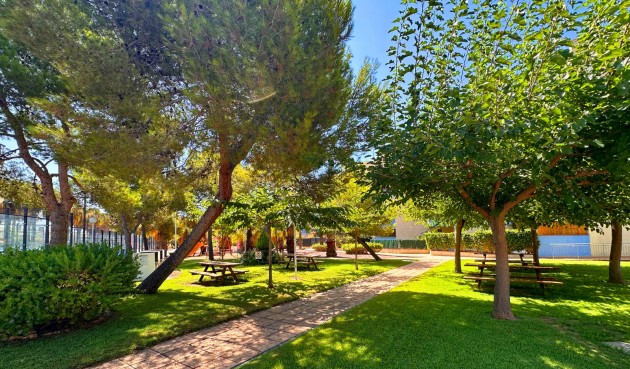 Återförsäljning - Apartment -
Orihuela Costa - Costa Blanca