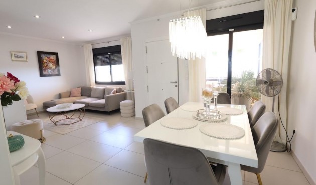 Återförsäljning - Duplex -
Orihuela Costa - Costa Blanca