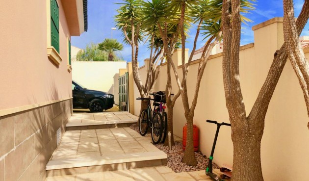 Återförsäljning - Villa -
Ciudad Quesada - Costa Blanca