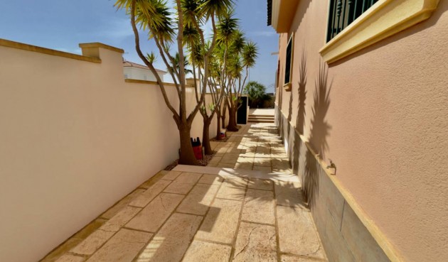 Återförsäljning - Villa -
Ciudad Quesada - Costa Blanca