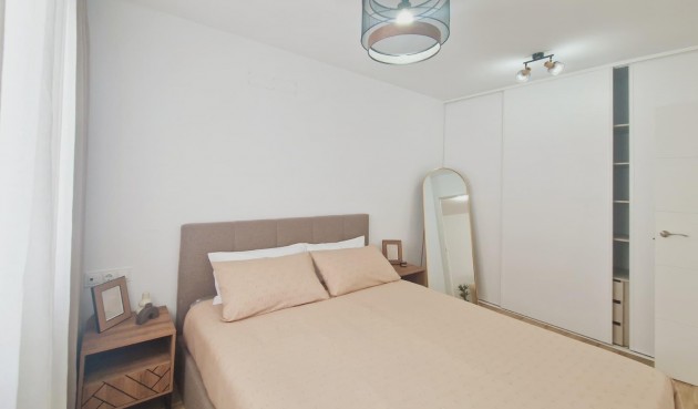 Återförsäljning - Apartment -
San Fulgencio - centro