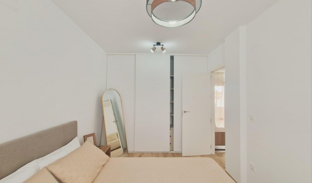 Återförsäljning - Apartment -
San Fulgencio - centro