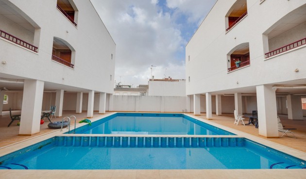 Återförsäljning - Apartment -
San Fulgencio - centro