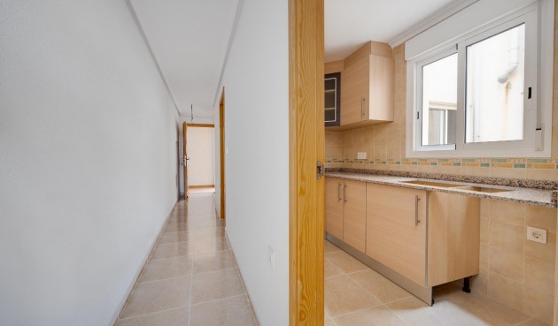 Återförsäljning - Apartment -
San Fulgencio - centro